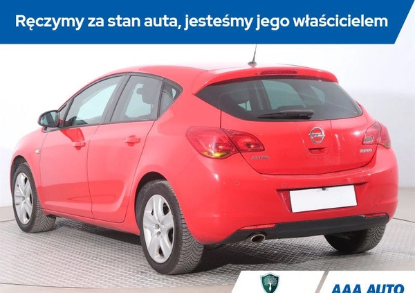 Opel Astra cena 28000 przebieg: 135200, rok produkcji 2011 z Skaryszew małe 254